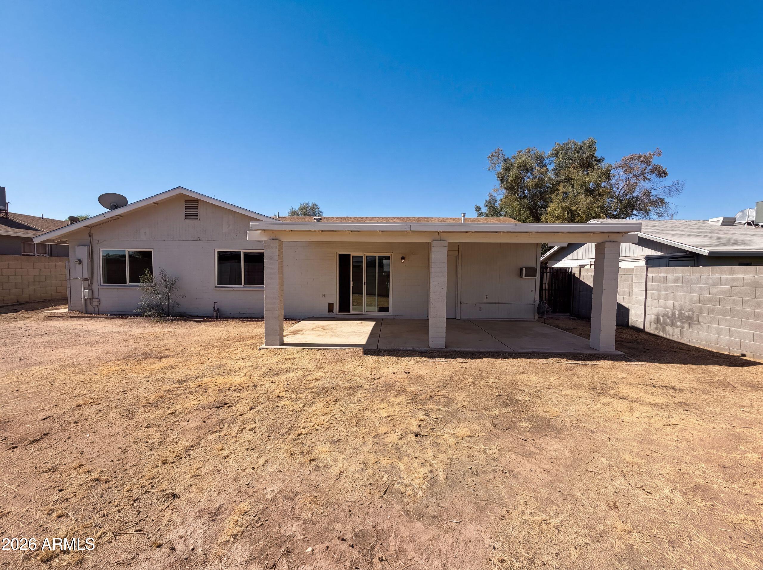 5908 West Calavar Road Glendale, AZ 85306 - Photo 5 of 24 listing_4
