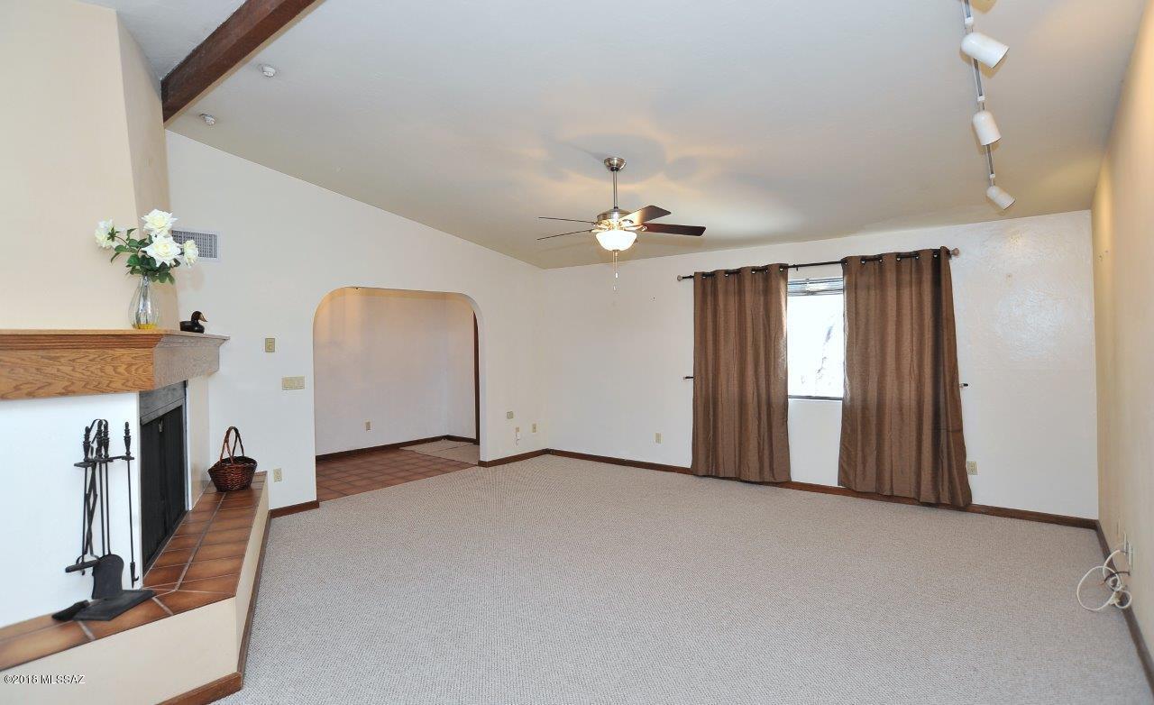 4701 North Bear Canyon Road Tucson, AZ 85749 - Photo 10 of 38