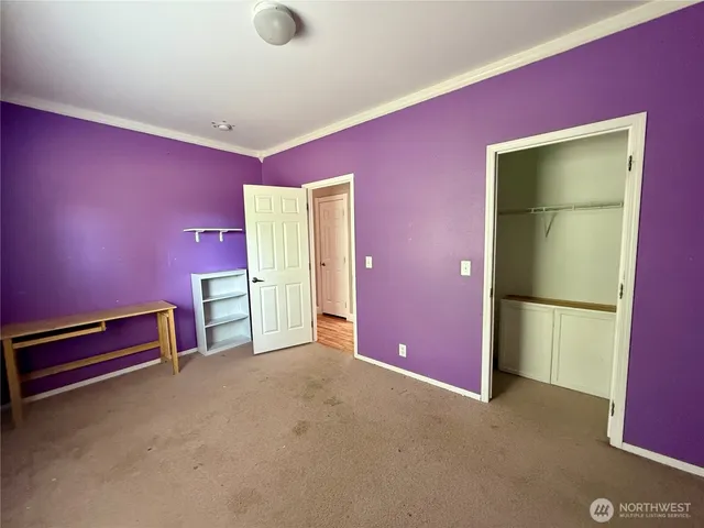 a view of livingroom with hardwood