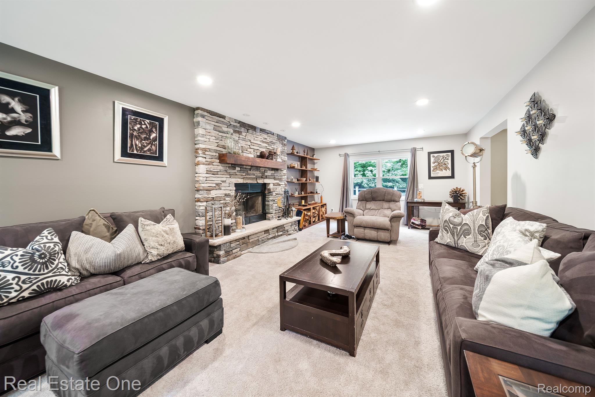 10970 Mcgregor Road Pinckney, MI 48169 - Photo 5 of 25 Custom Fireplace
