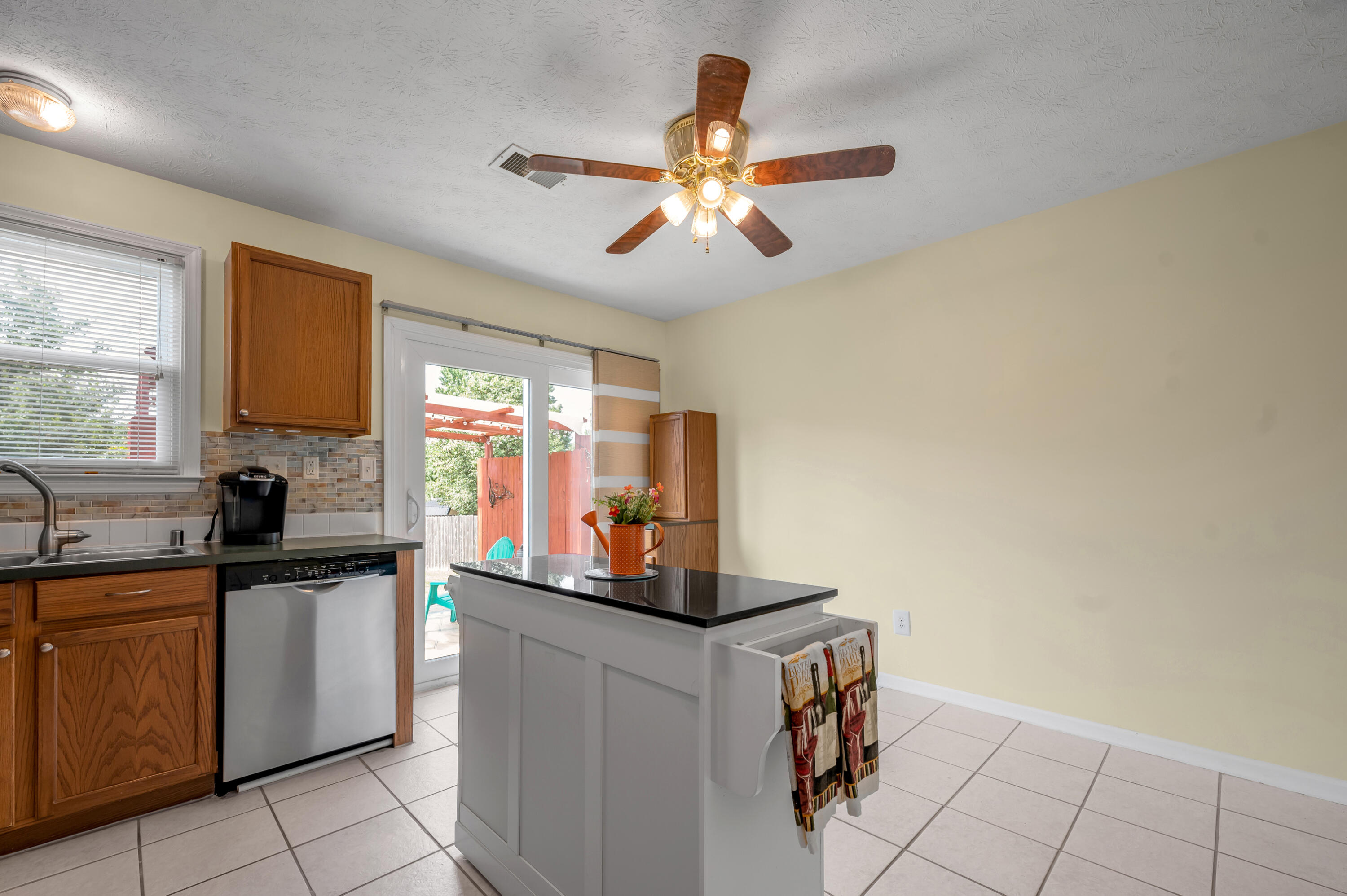 204 West Ridge Drive Nicholasville, KY 40356 - Photo 6 of 21 DSC_4405