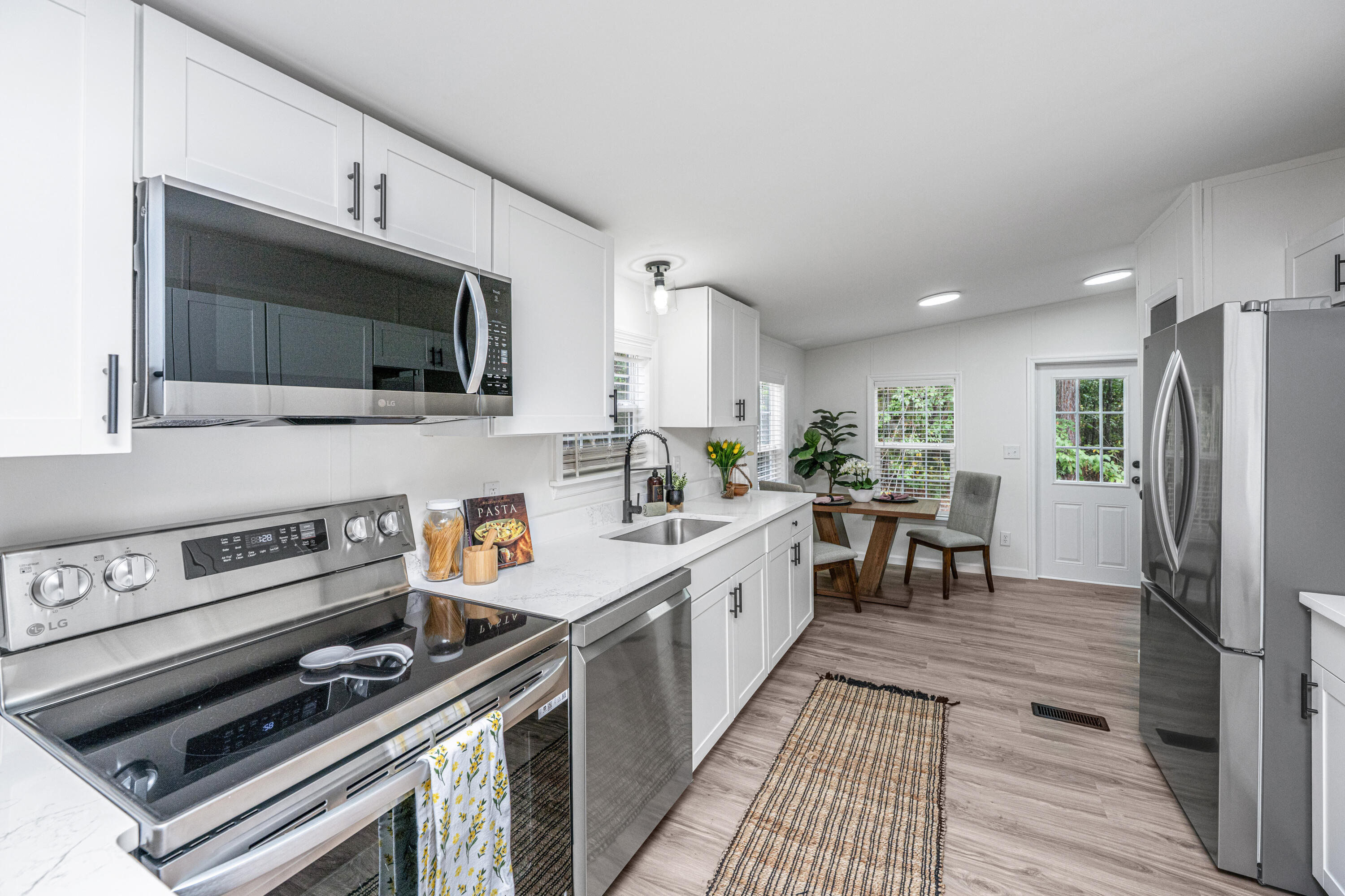 148 Albacore Road Bonneau, SC 29431 - Photo 15 of 51 148AlbacoreRd016