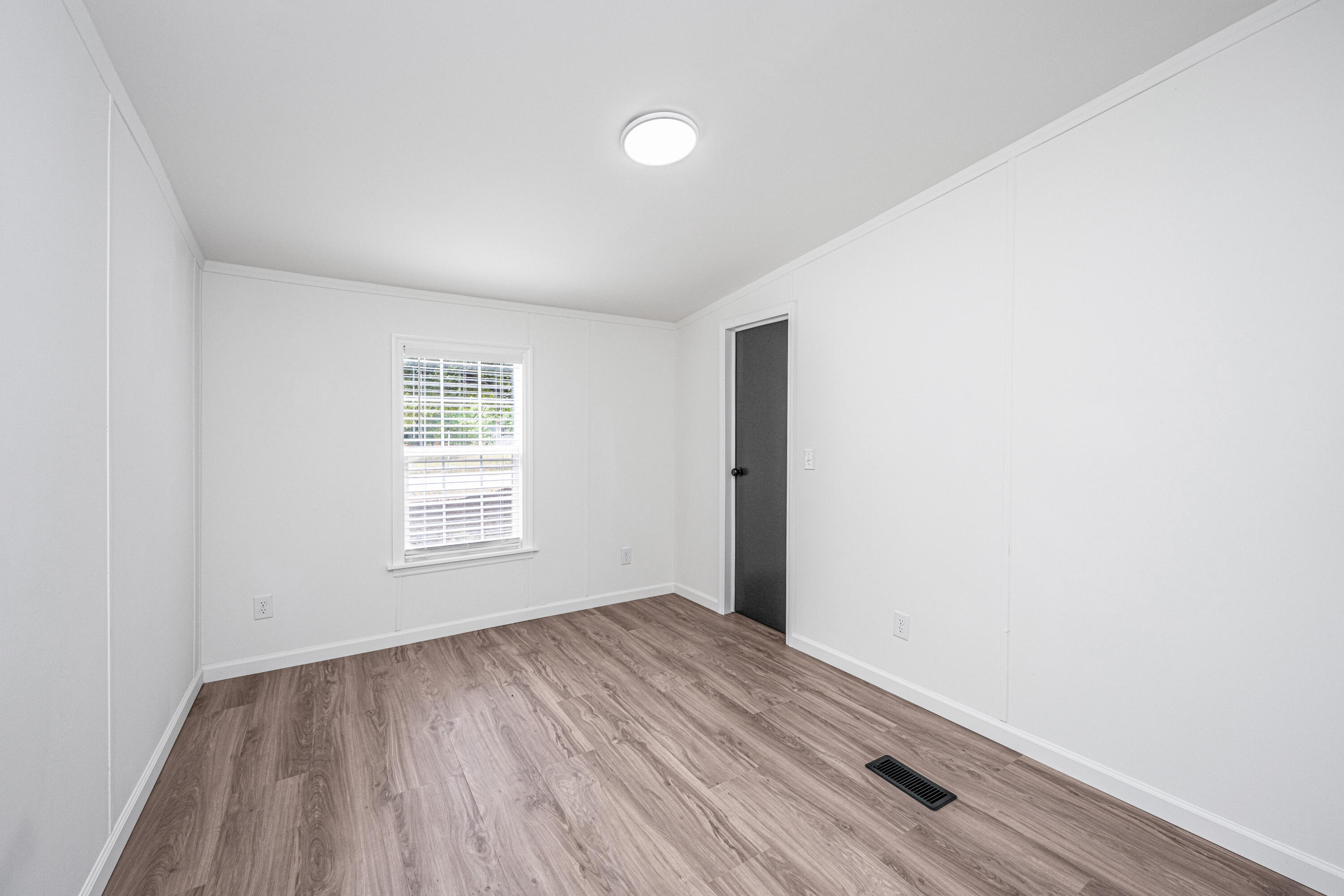 148 Albacore Road Bonneau, SC 29431 - Photo 30 of 51 148AlbacoreRd033