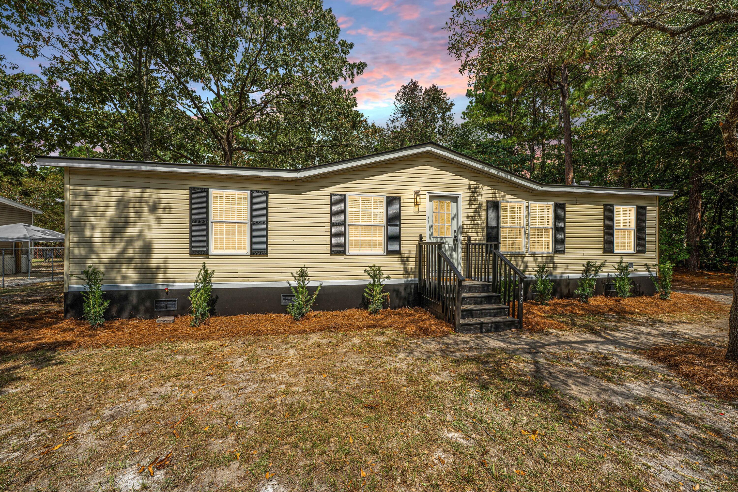 148 Albacore Road Bonneau, SC 29431 - Photo 3 of 51 148AlbacoreRd001