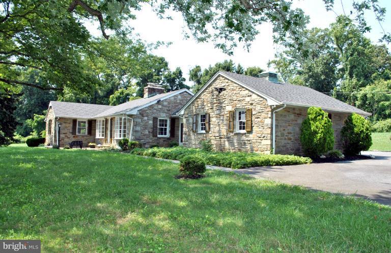 12424 Regwood Road Hydes, MD 21082 - Photo 4 of 30 Exterior (Rear)