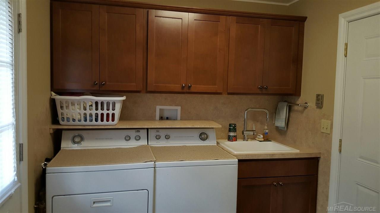 7323 Joy Road Lexington, MI 48450 - Photo 6 of 9 31268751-5.JPG