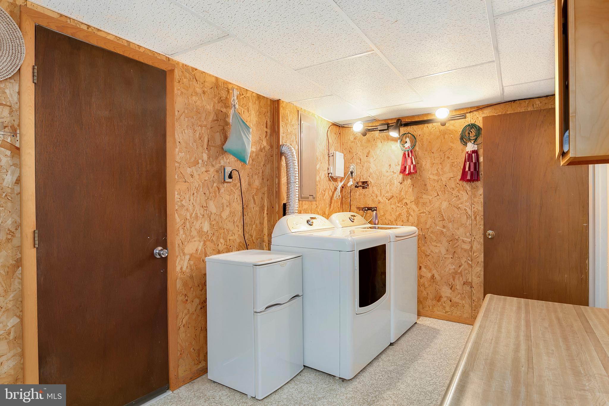 14139 Grayson Road Woodbridge, VA 22191 - Photo 13 of 42 Gallery Image 13