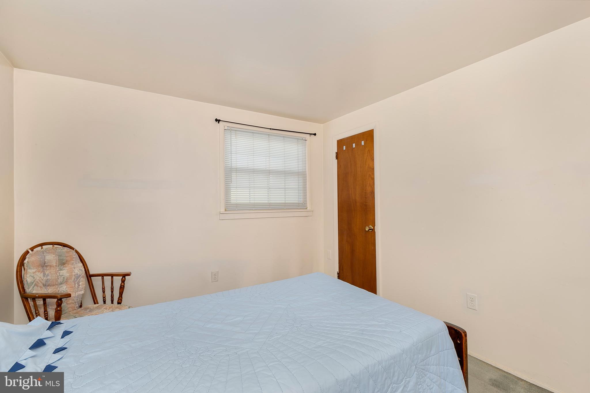 14139 Grayson Road Woodbridge, VA 22191 - Photo 6 of 42 Gallery Image 6