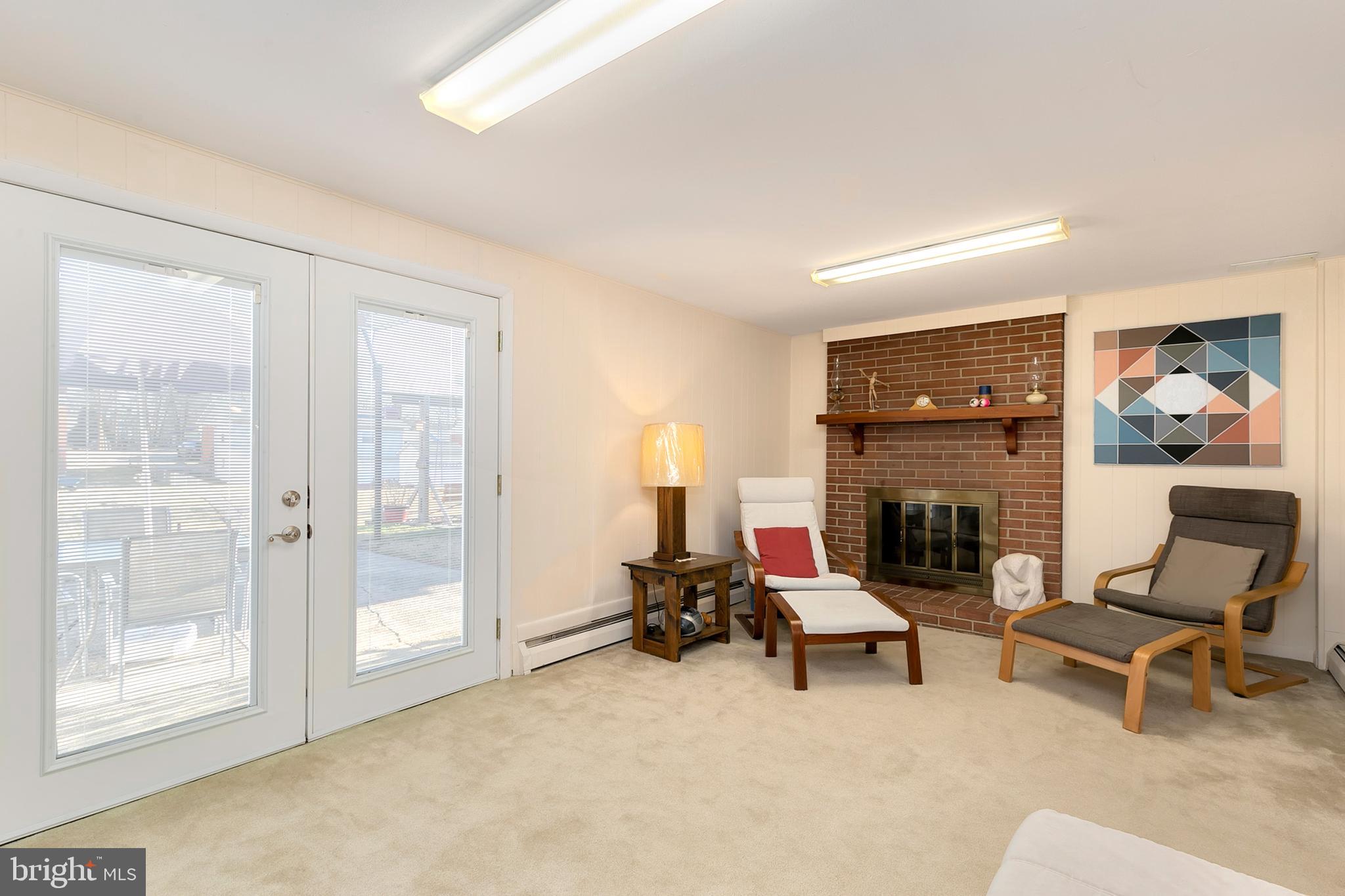 14139 Grayson Road Woodbridge, VA 22191 - Photo 9 of 42 Gallery Image 9