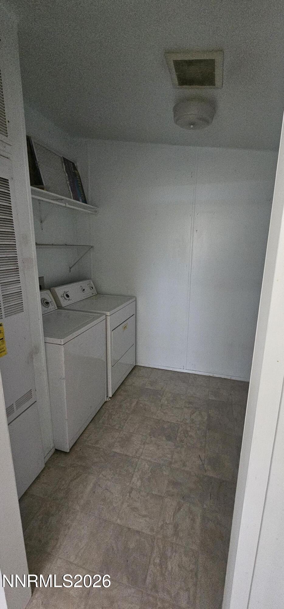 121 Del Drive Kingston, NV 89310 - Photo 18 of 19 Laundry Room/Mud Room