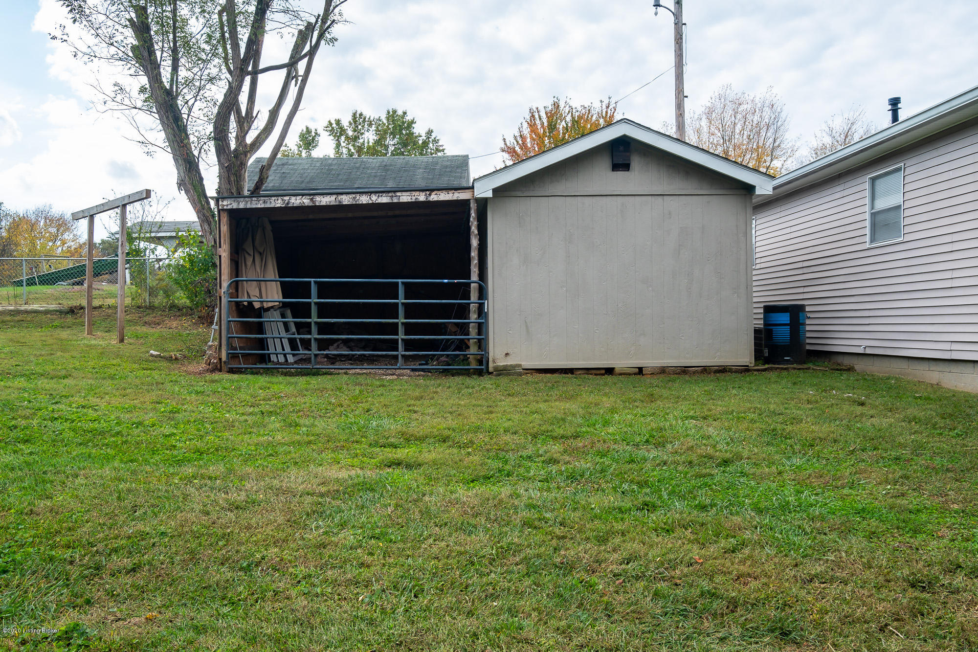 2122 Smith Road Fairdale, KY 40118 - Photo 25 of 29 Small-22