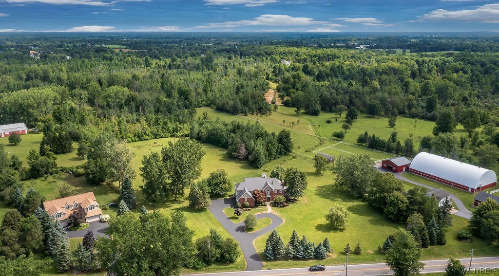 10290 Clarence Center Road Clarence, NY 14031 - Photo 9 of 50 Gallery Image 9