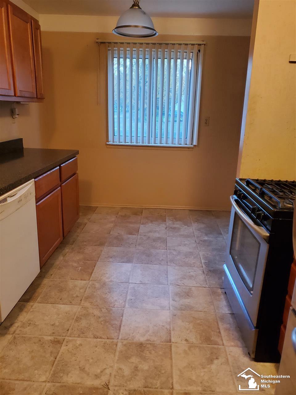 26110 Superior Road Taylor, MI 48180 - Photo 14 of 30