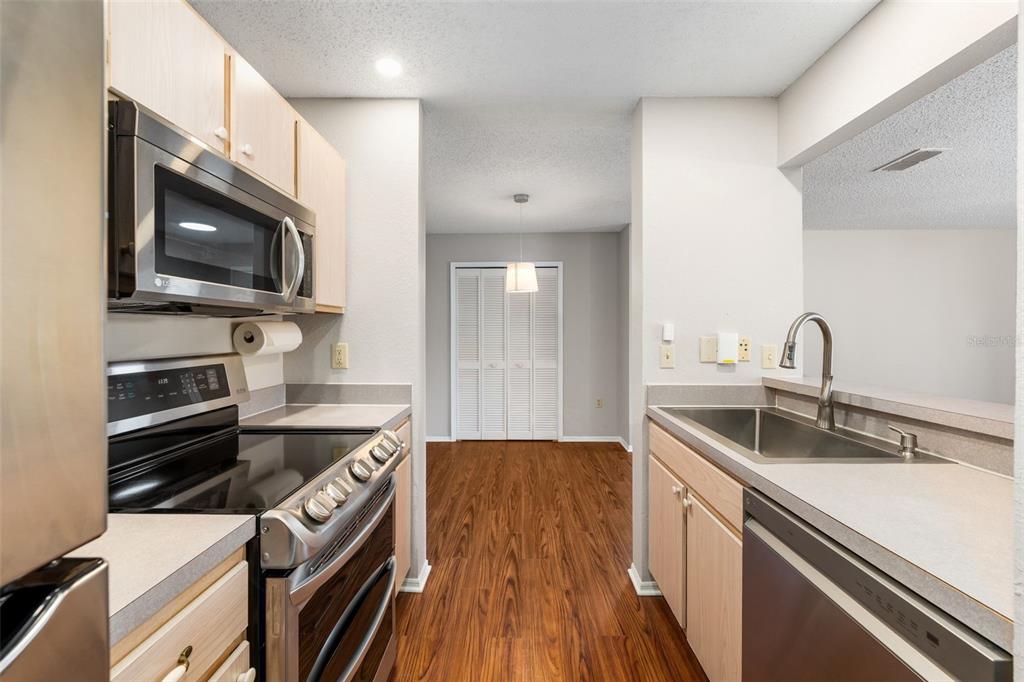 3705 Southwest 27th Street, Unit 1224 Gainesville, FL 32608 - Photo 12 of 31