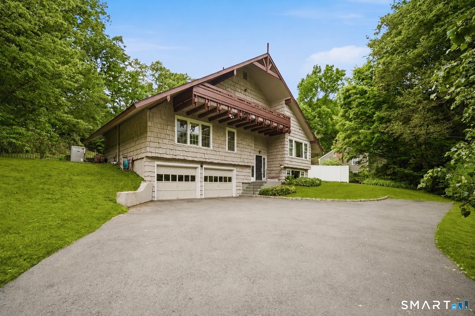 141 Founders Road Glastonbury, CT 06033 - Photo 2 of 40
