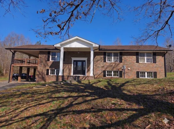 $549,900 | 1802 Waynesboro Highway, Hohenwald, TN 38462