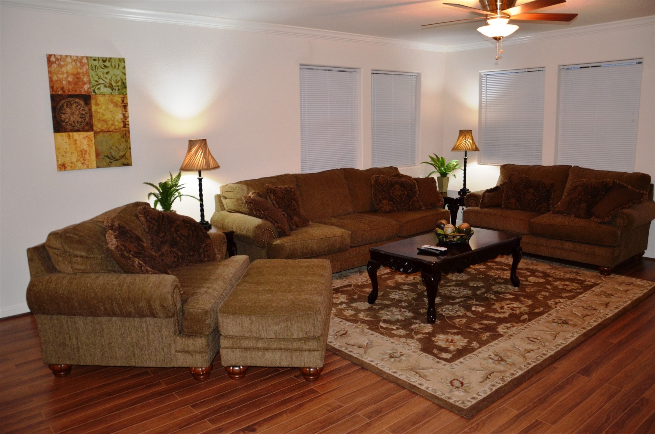 11608 Old Main Street Loop Road Houston, TX 77025 - Photo 9 of 33 Gallery Image 9