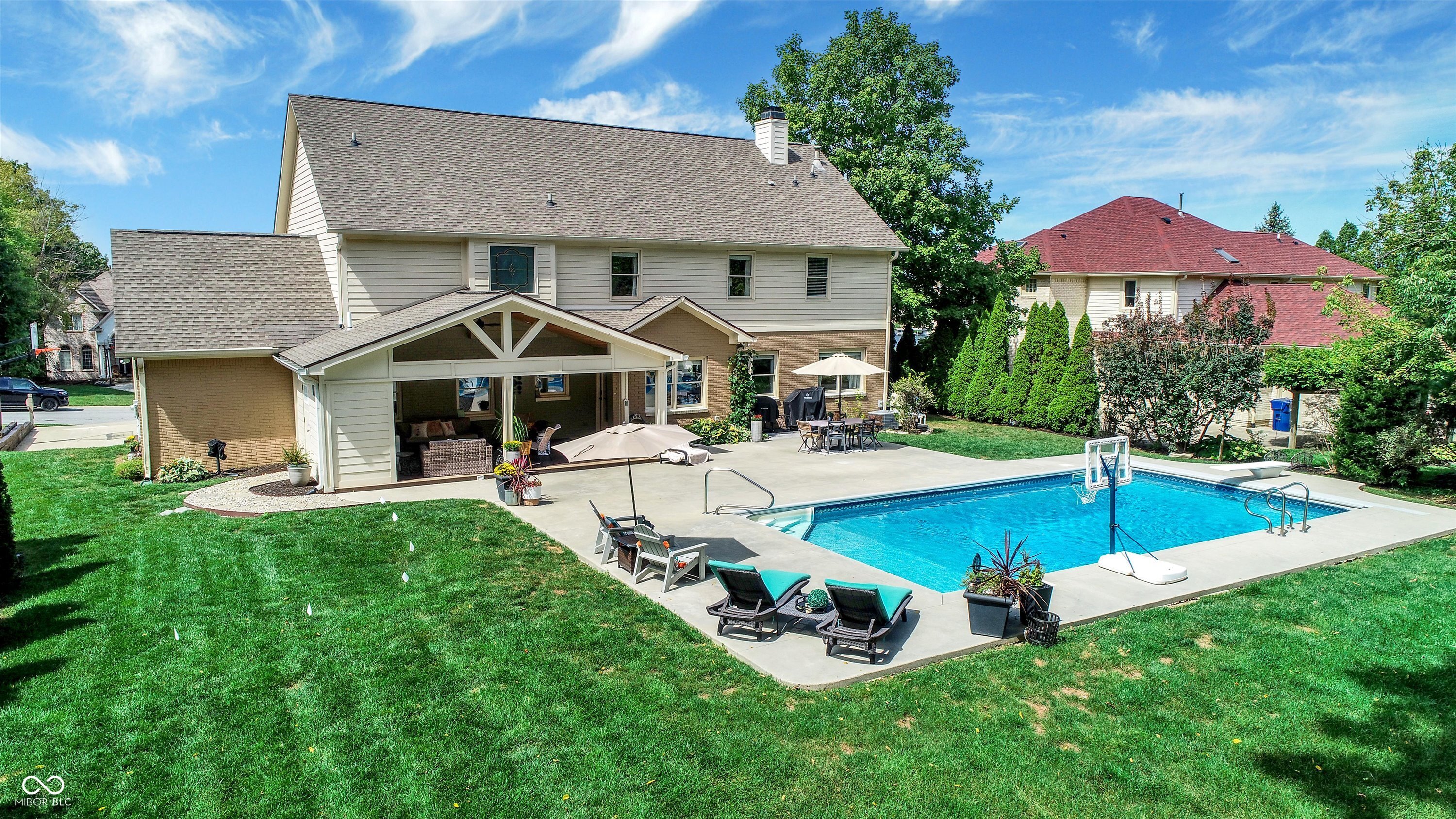 9986 Springstone Road Fishers, IN 46055 - Photo 3 of 100