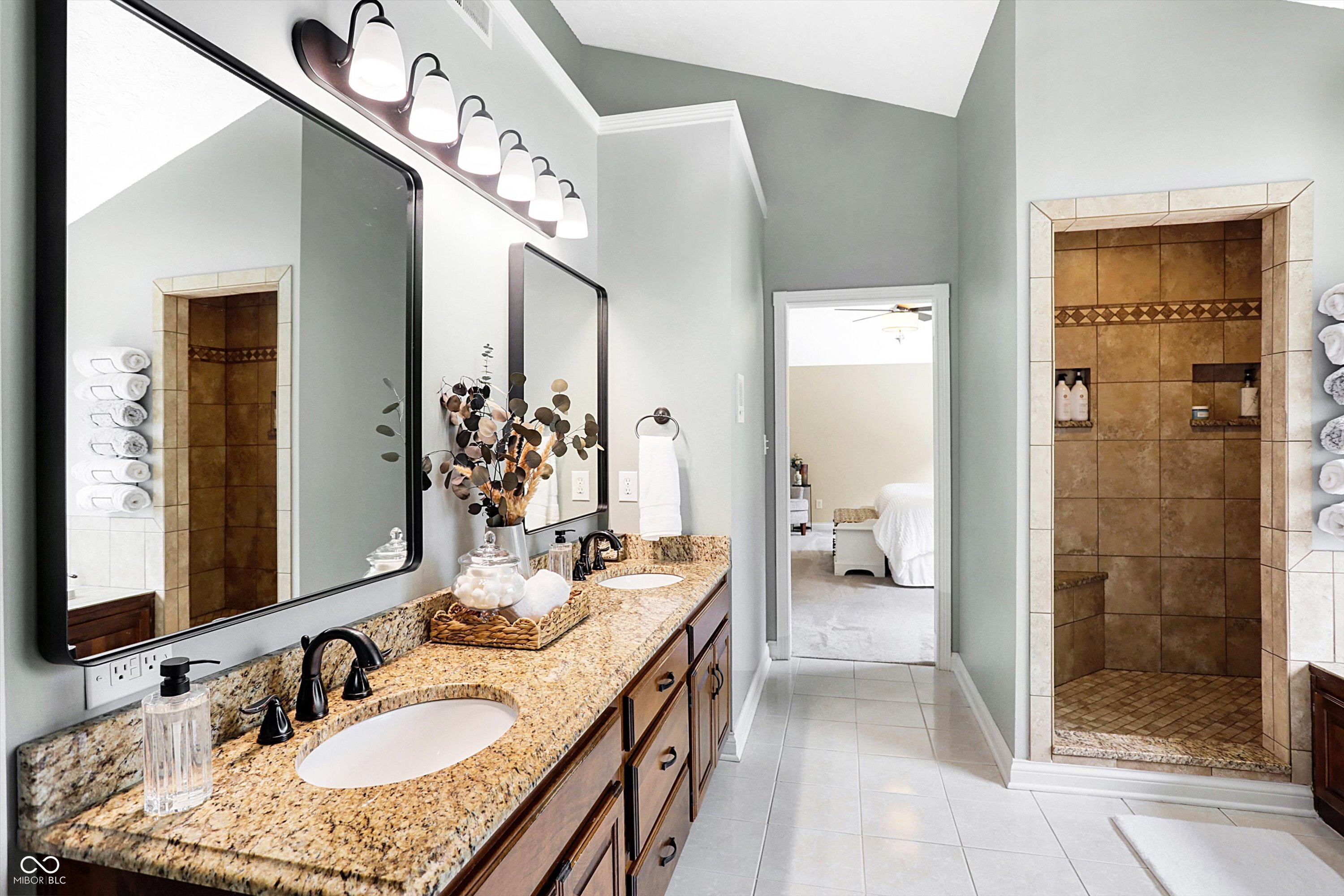 9986 Springstone Road Fishers, IN 46055 - Photo 46 of 100