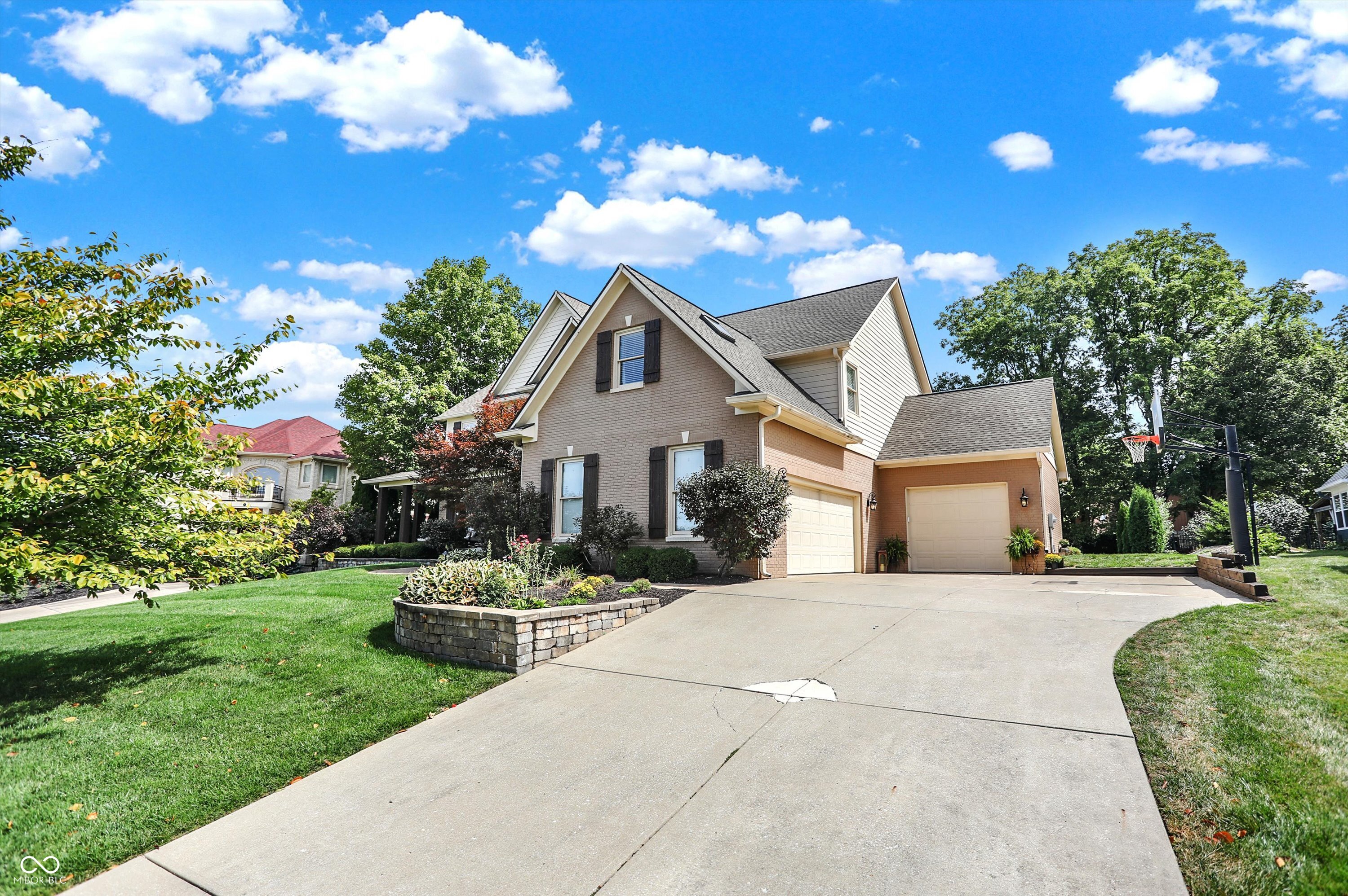 9986 Springstone Road Fishers, IN 46055 - Photo 6 of 100