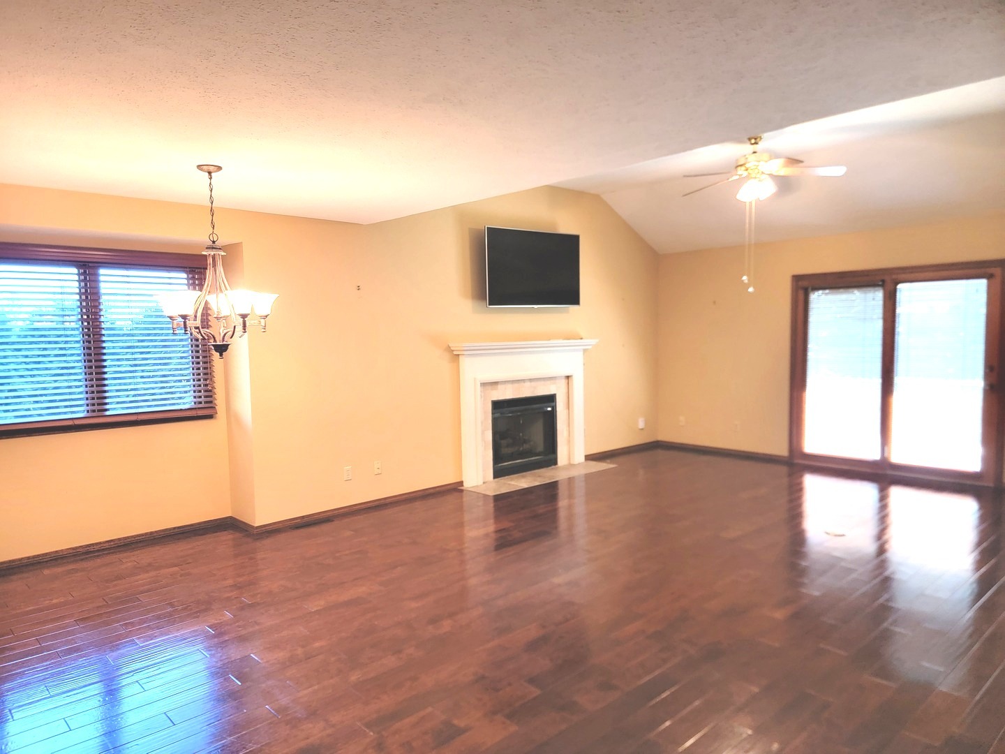 1509 Fort Jesse Road, Unit 20 Normal, IL 61761 - Photo 16 of 58 Gallery Image 16