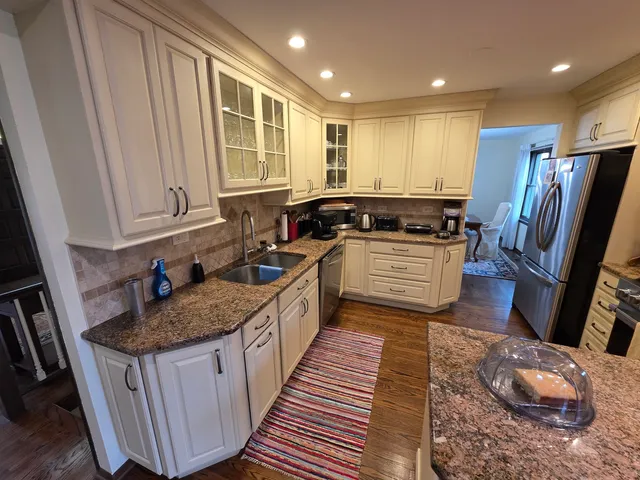 $929,900 | 4036 Miller Drive, Glenview, IL 60026