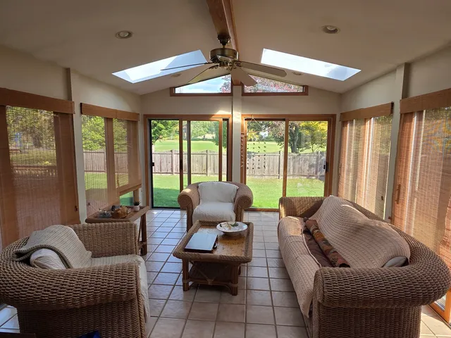 $929,900 | 4036 Miller Drive, Glenview, IL 60026