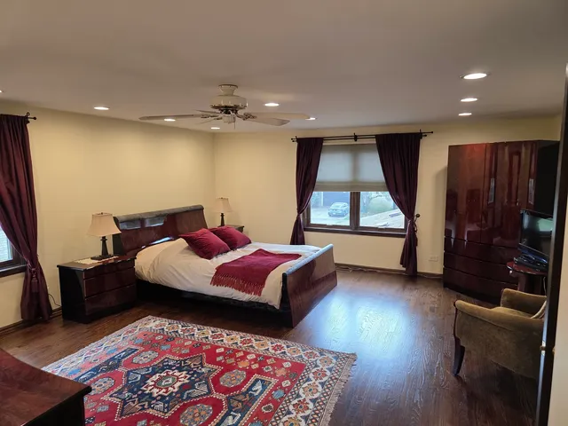 $929,900 | 4036 Miller Drive, Glenview, IL 60026