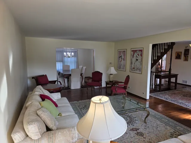 $929,900 | 4036 Miller Drive, Glenview, IL 60026