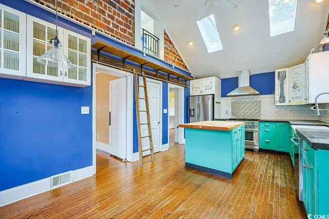 $649,900 | 509 Beaty Street, Conway, SC 29526