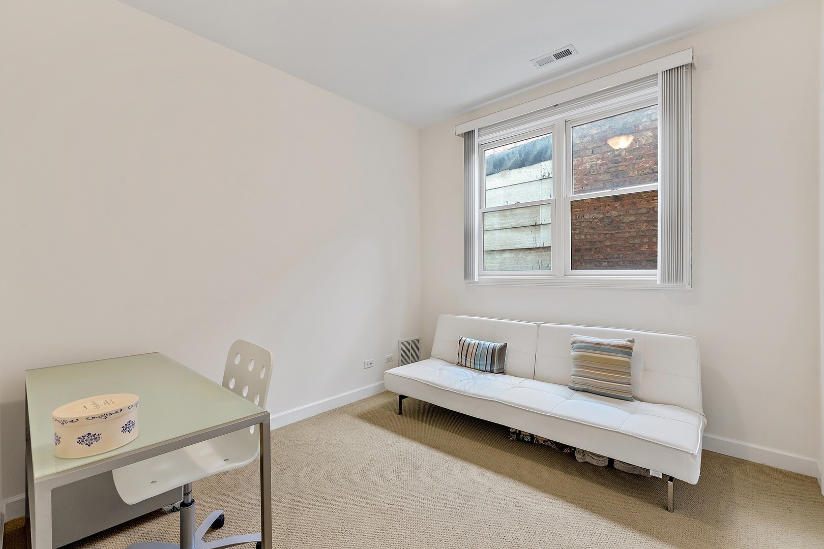 1306 West Grenshaw Street, Unit 2 Chicago, IL 60607 - Photo 11 of 17