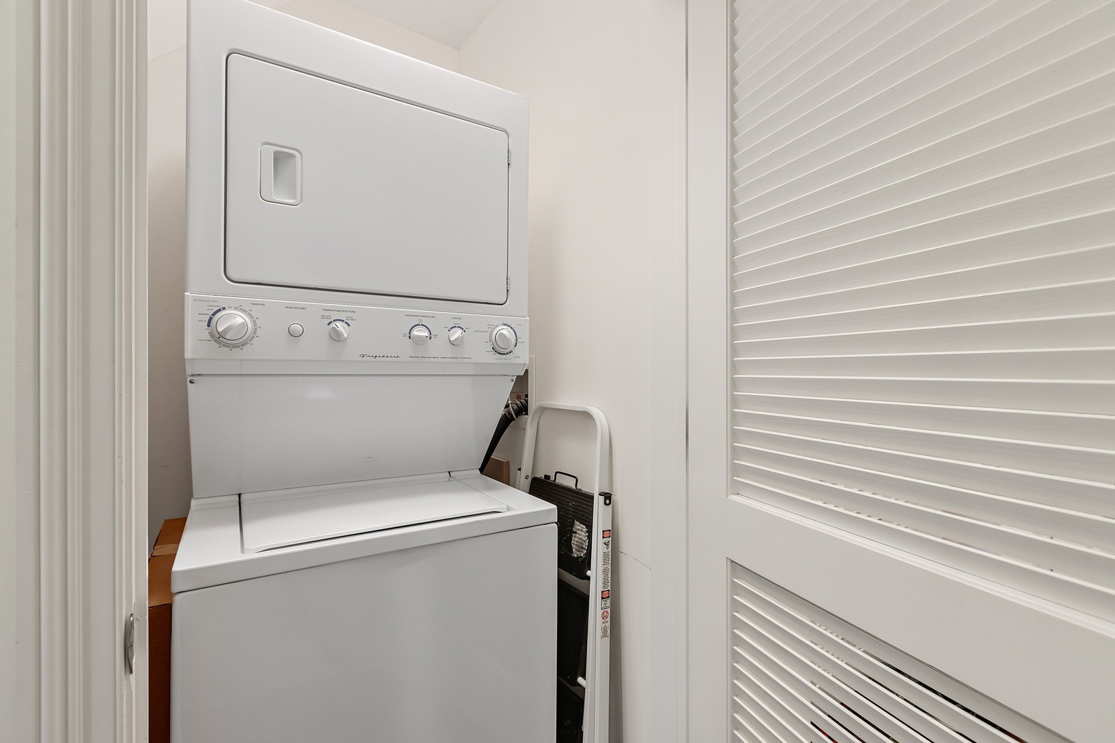 1306 West Grenshaw Street, Unit 2 Chicago, IL 60607 - Photo 14 of 17