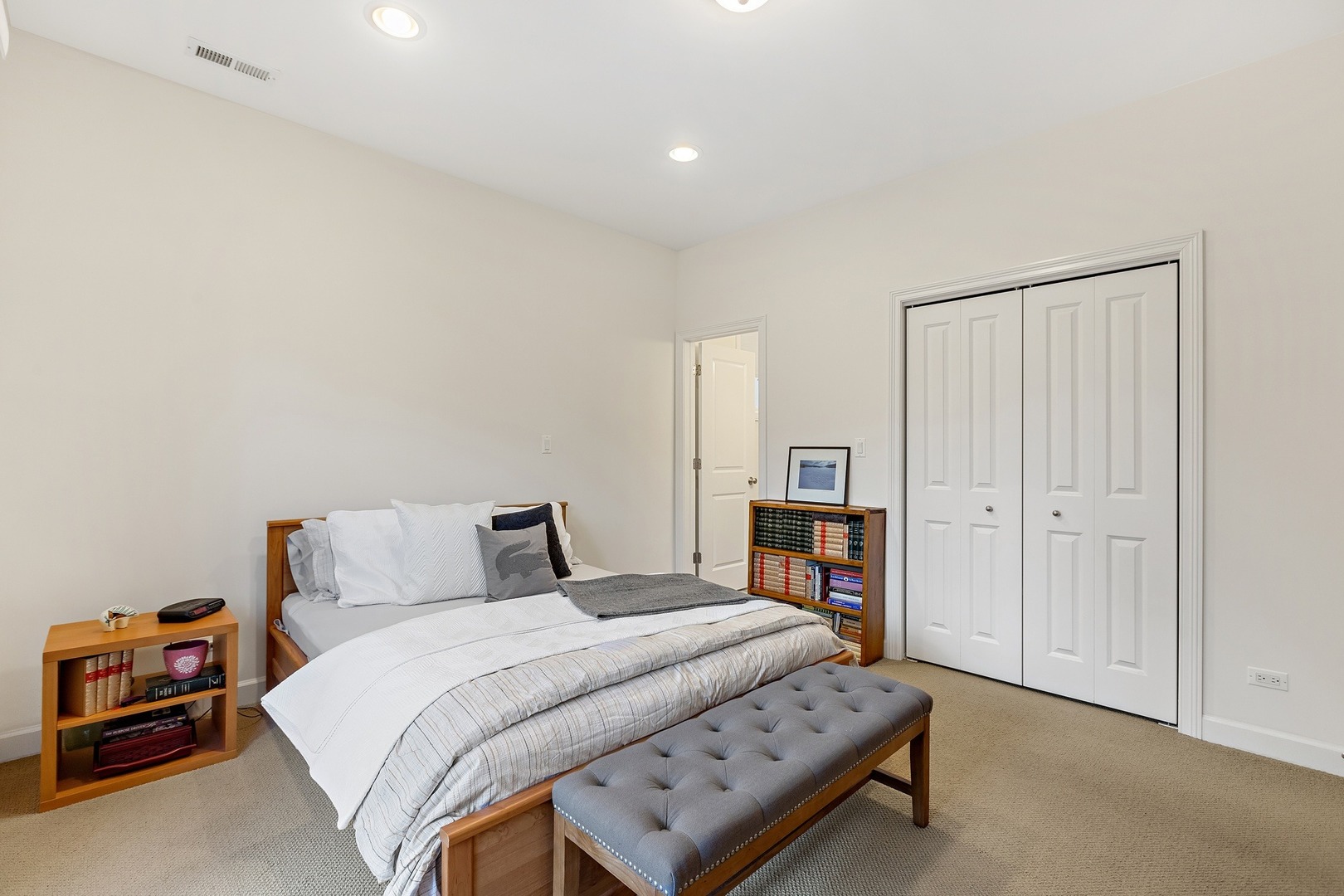 1306 West Grenshaw Street, Unit 2 Chicago, IL 60607 - Photo 9 of 17