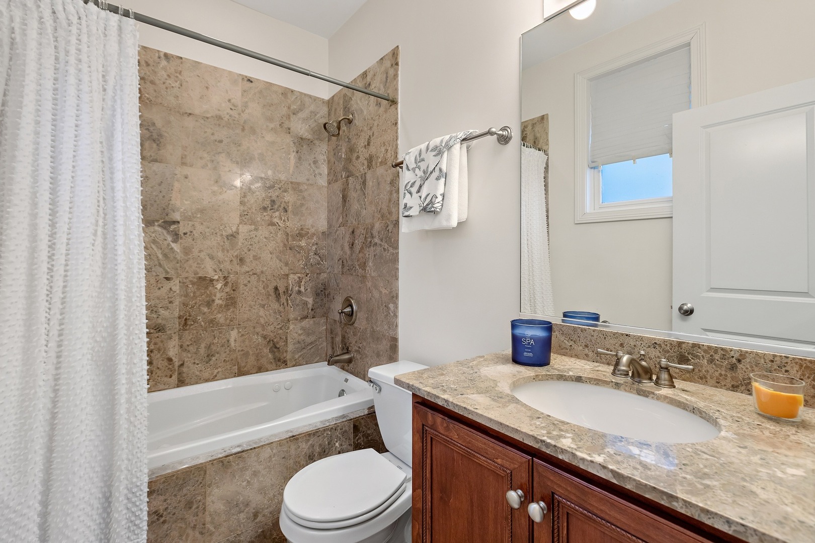 1306 West Grenshaw Street, Unit 2 Chicago, IL 60607 - Photo 10 of 17