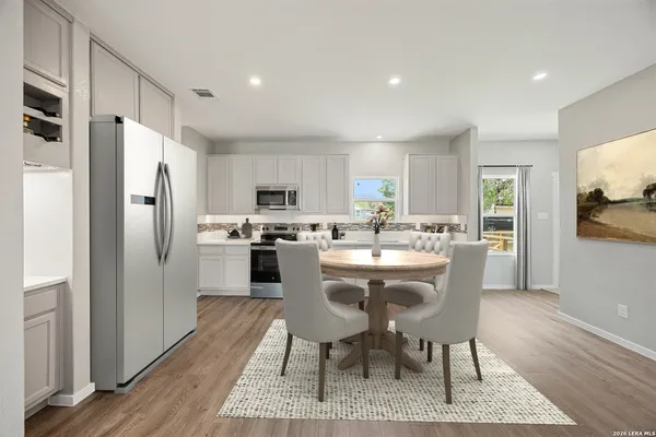 $380,000 | 316 Royal Oaks Drive, Somerset, TX 78069