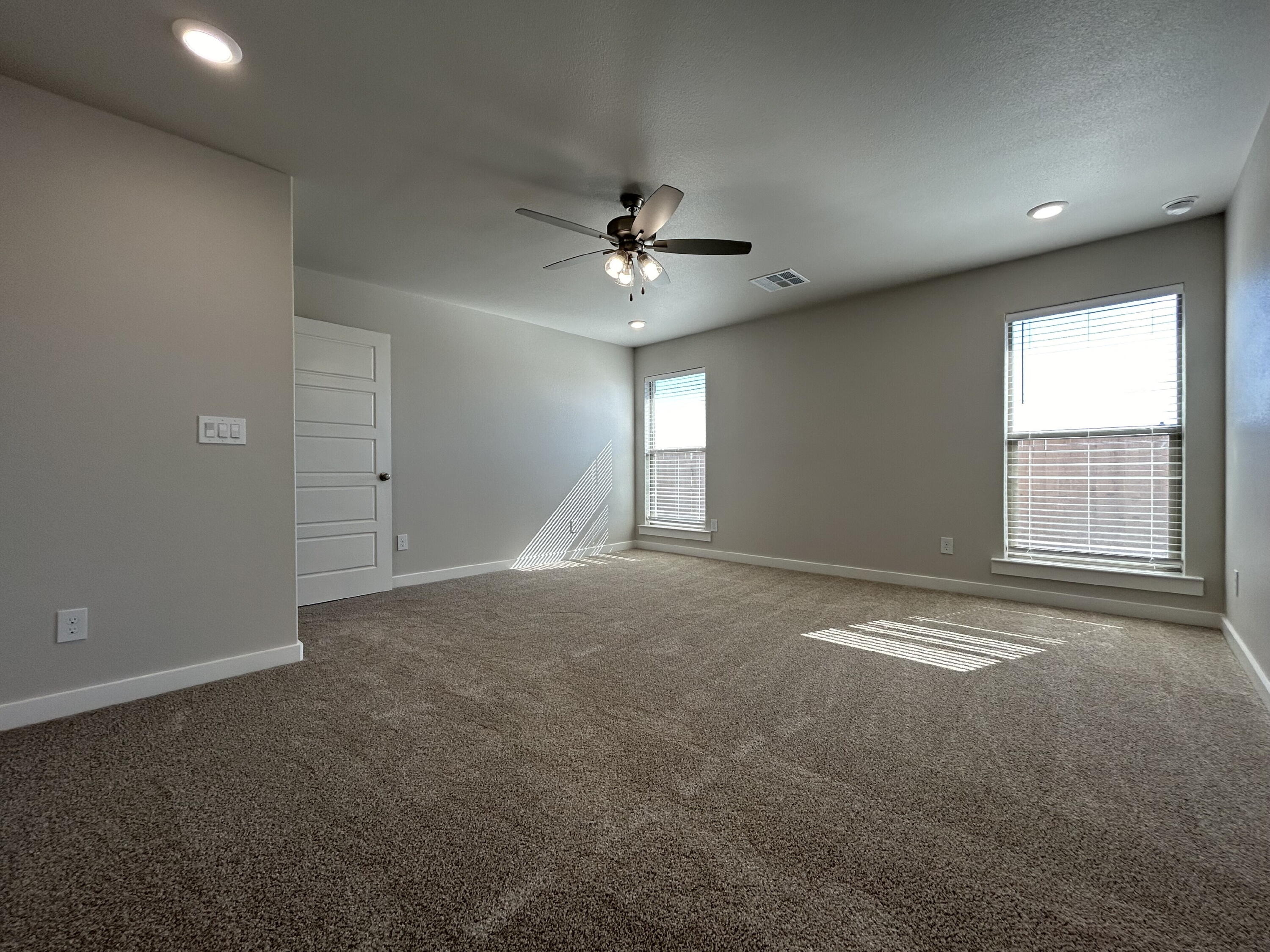 7017 15th Street Lubbock, TX 79416 - Photo 9 of 17 IMG_3190