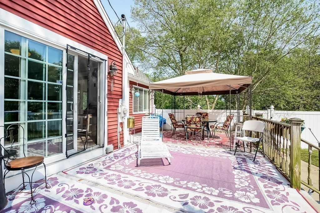 11 Fox Run Road Bourne, MA 02562 - Photo 18 of 23 Gallery Image 18