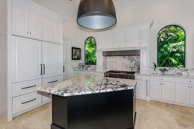 397 Old Jupiter Beach Road Jupiter, FL 33477 - Photo 14 of 39 397 Old Jupiter Beach Rd-small-014-49-38