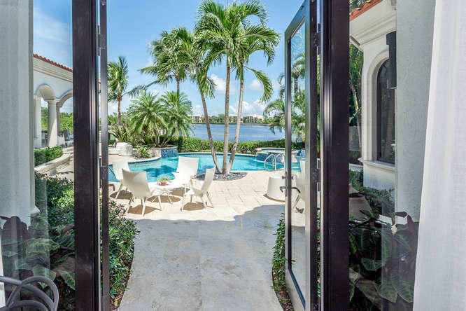 397 Old Jupiter Beach Road Jupiter, FL 33477 - Photo 32 of 39 397 Old Jupiter Beach Rd-small-033-43-35