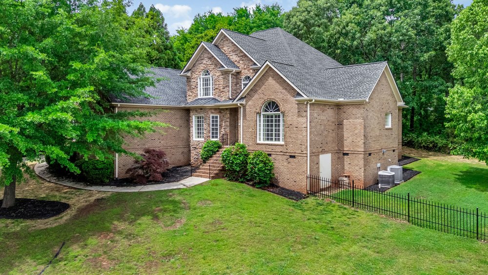 109 Limelight Drive Anderson, SC 29621 - Photo 1 of 34 This classic all brick residence with elegant architectural details is nestled on a private fenced lot in popular community Rivendell