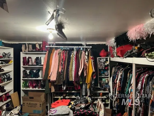 $317,400 | 2324 12th Avenue, Lewiston, ID 83501