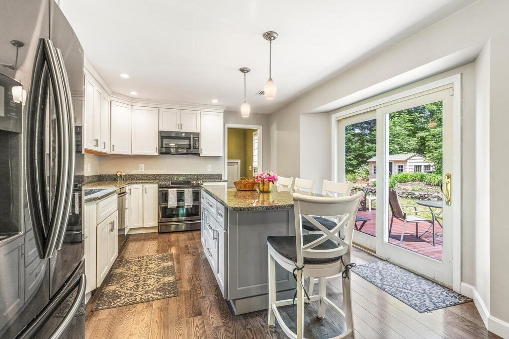 308 Middleton Road Boxford, MA 01921 - Photo 5 of 31 Gallery Image 5
