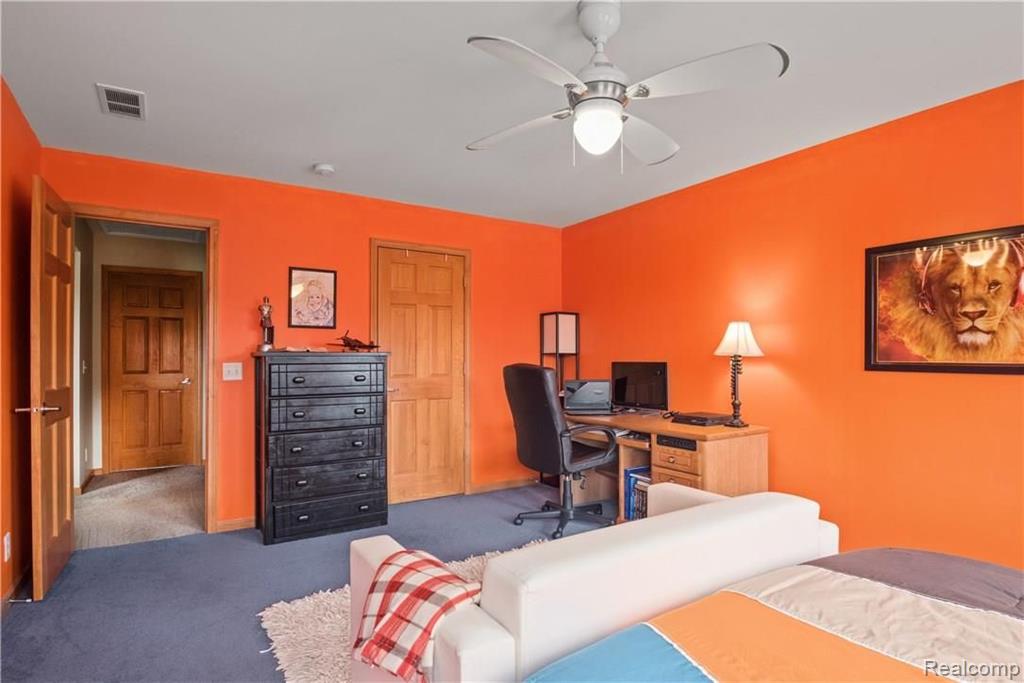 6355 North River Road Freeland, MI 48623 - Photo 14 of 51