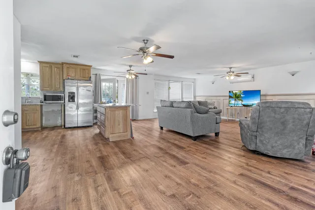 $155,000 | 118 Willow Oak Drive, Trinity, TX 75862