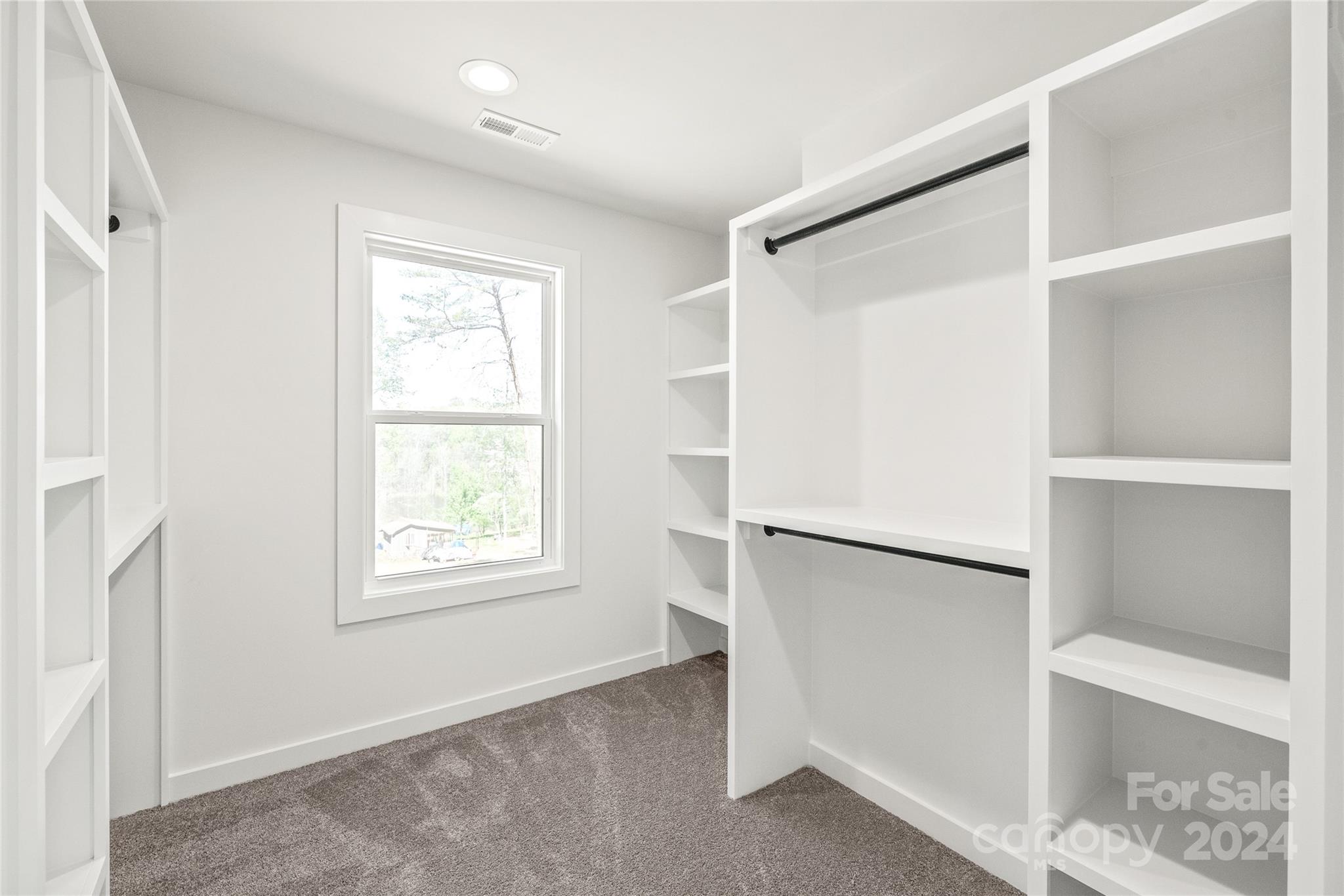 8325 Tuckalake Road Charlotte, NC 28215 - Photo 32 of 38 Gallery Image 32