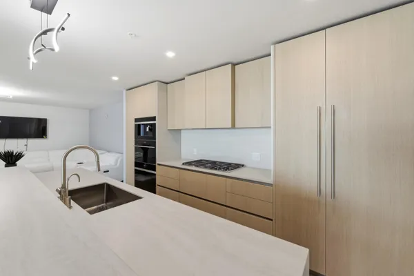 $18,500 | 900 North Ocean Boulevard, Unit 802, Pompano Beach, FL 33062