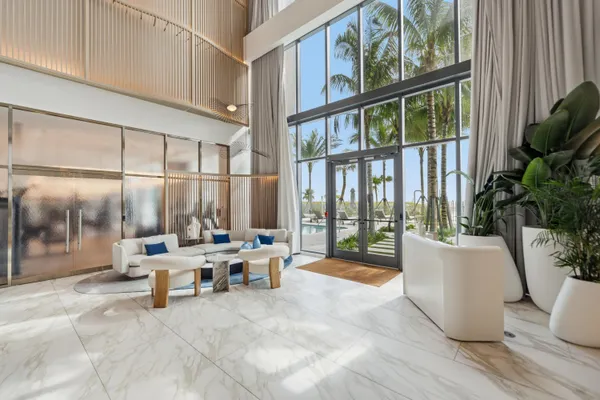 $18,500 | 900 North Ocean Boulevard, Unit 802, Pompano Beach, FL 33062