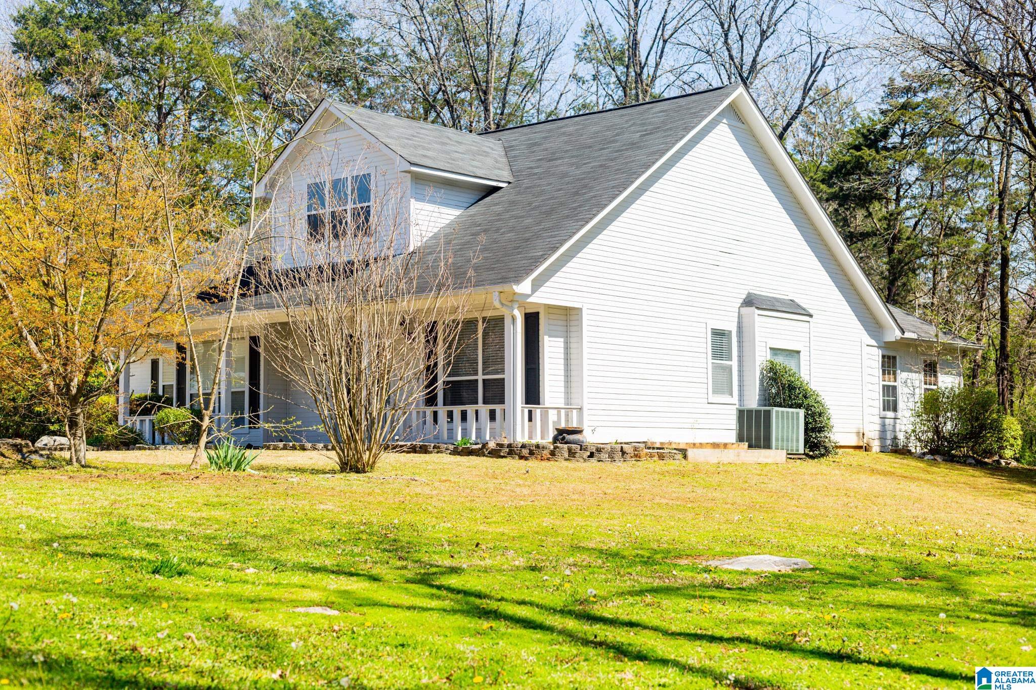 1601 Windsor Lane Leeds, AL 35094 - Photo 3 of 57