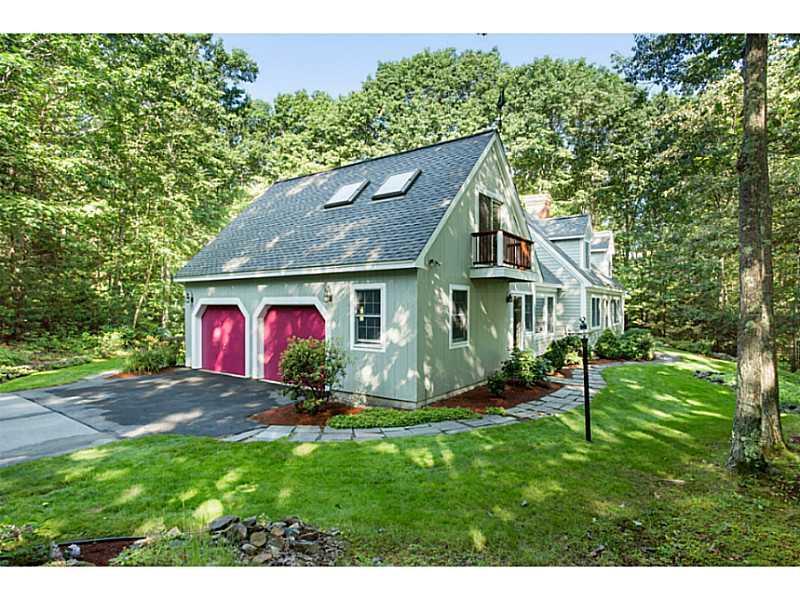 42 Goodwin Road Kittery Point, ME 03905 - Photo 2 of 35 Exterior Side View. A side view of...