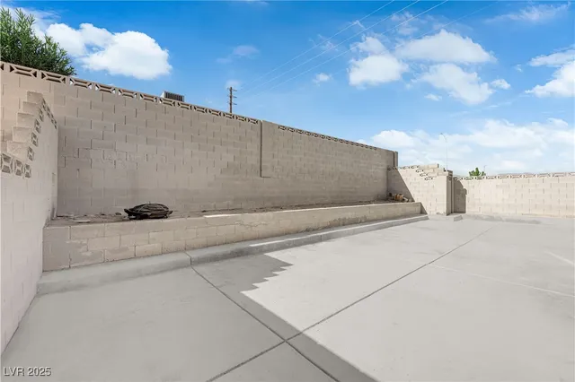 $370,000 | 3993 Gulliver Street, Las Vegas, NV 89115